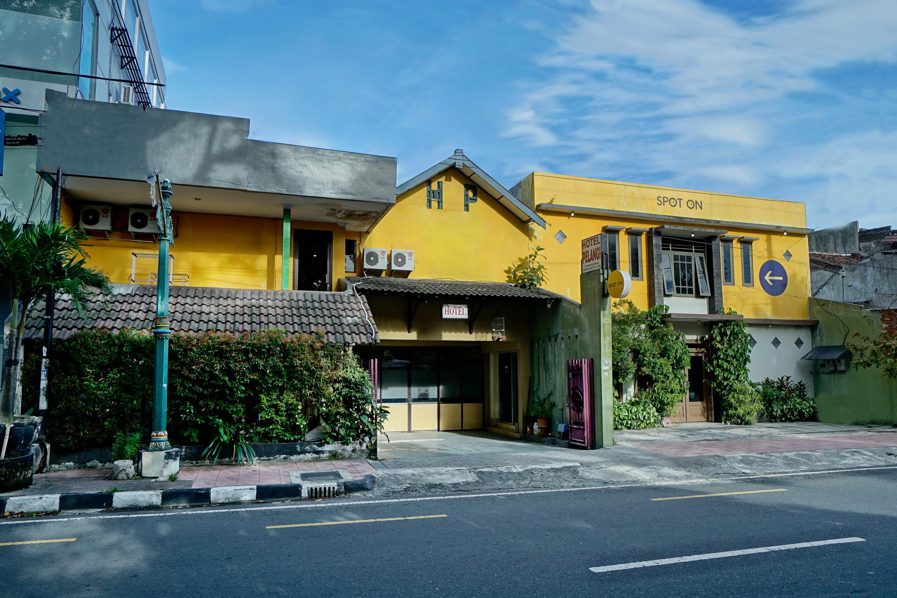 Hotel Pelangi Hs Ngabean Exterior foto